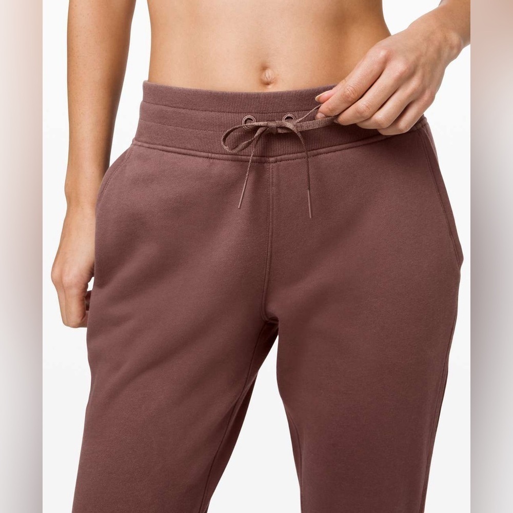 Lululemon Warm Down Jogger, size 4 - Picture 3 of 10